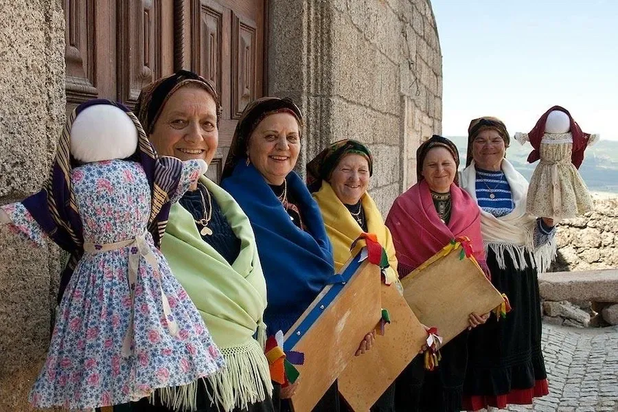 Monsanto Ladies and the dolls of fertility and the adufe